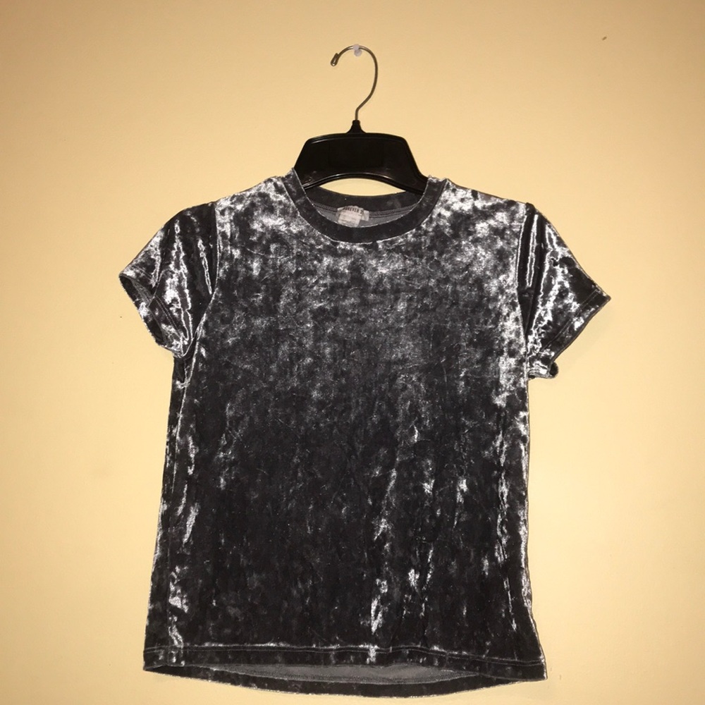 Forever 21 silver velvet Tee